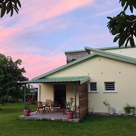 Vila Ti Kaz Citron Sainte-Rose Exteriér fotografie